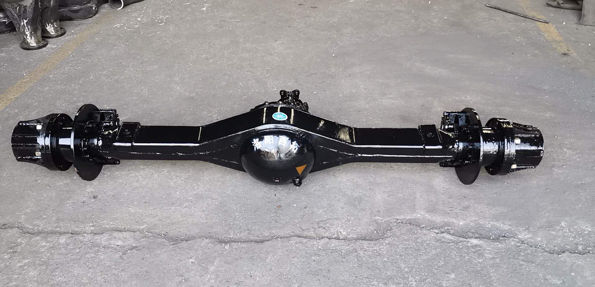 汽車(chē)后橋對車(chē)輛行駛安全很重要