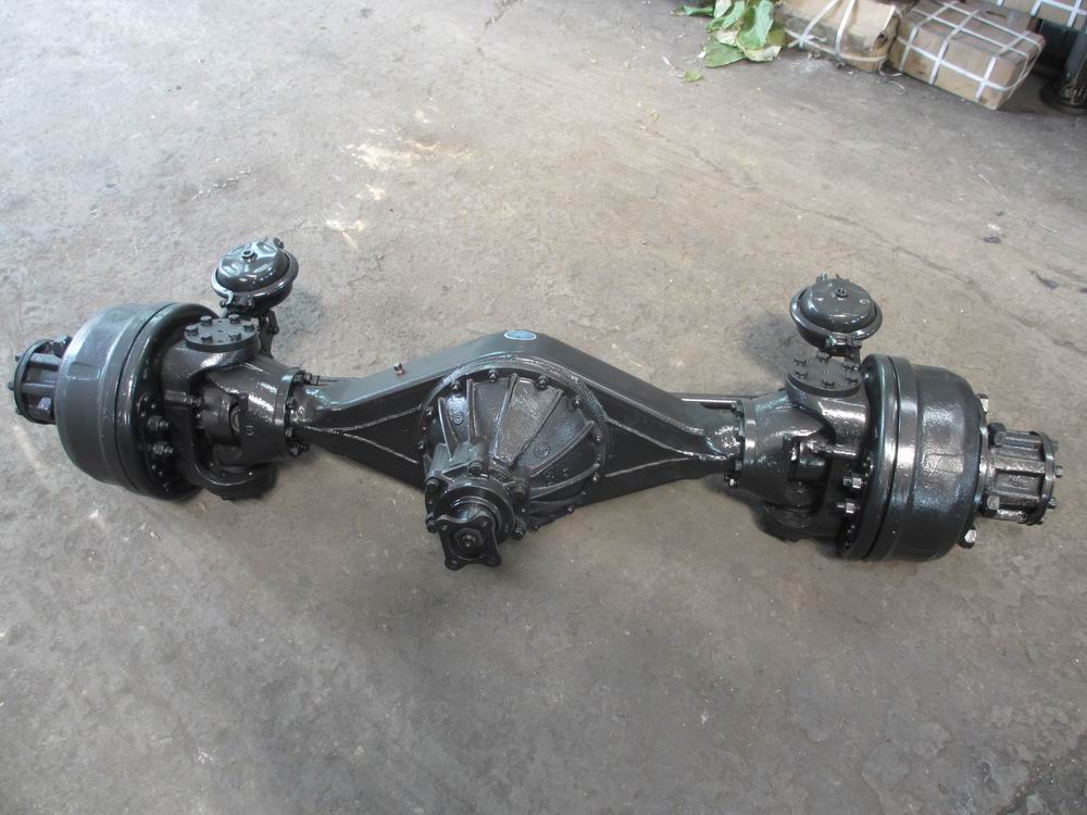 五十鈴氣剎轉向車(chē)橋總成