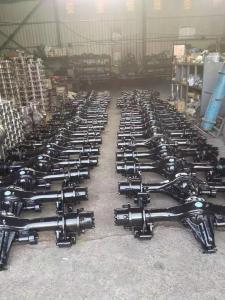 帶差速鎖的前后橋，鉗式剎車(chē)